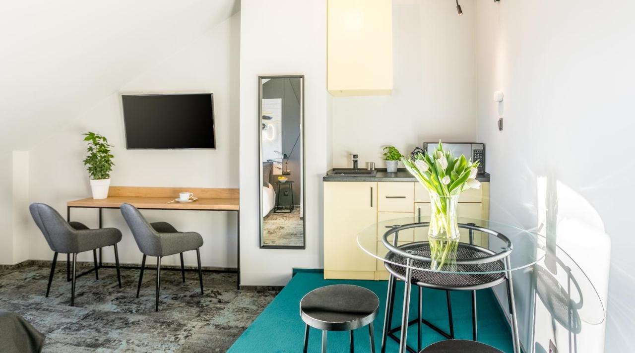 Camera Apartments Красков Екстериор снимка